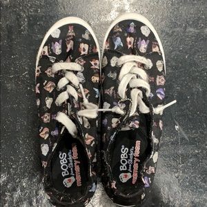 Bob’s dog tennis shoes